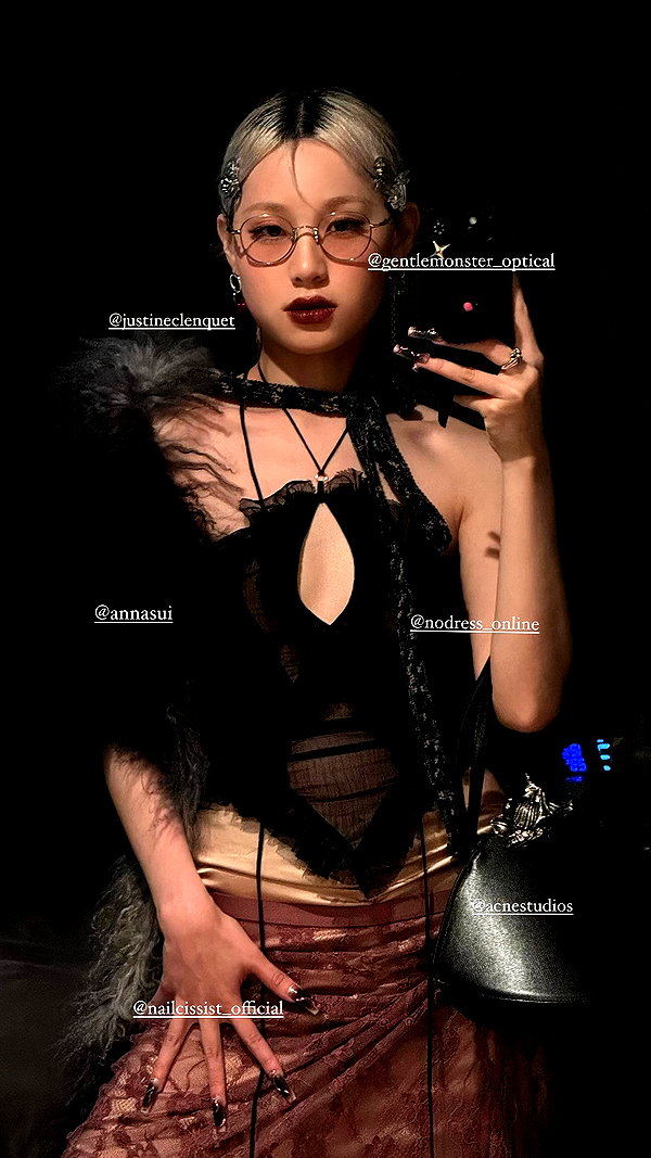 Archived image from @laurahwclx on Instagram