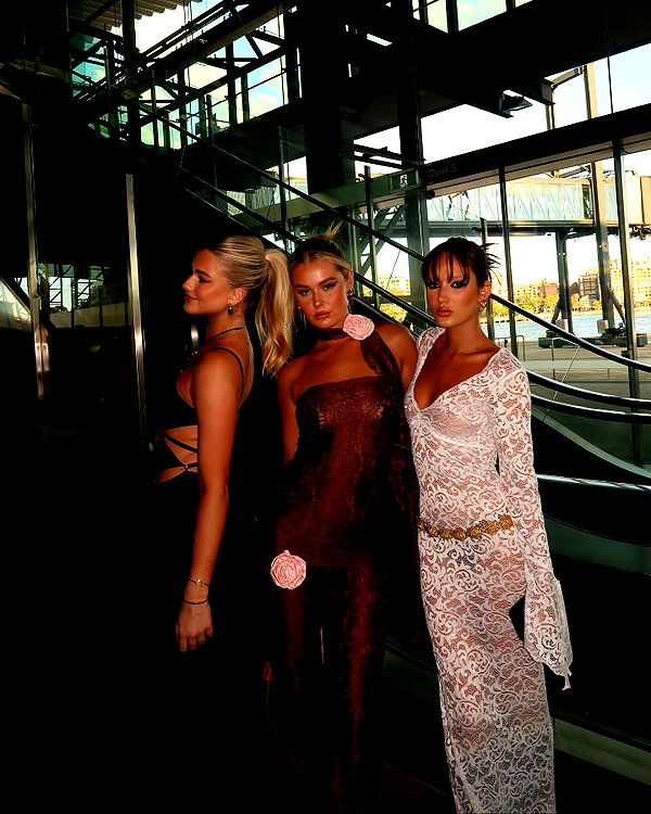 sophadophaa_ instagram image archive image