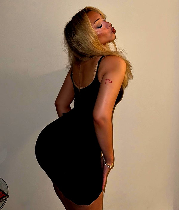 v.qx instagram image archive image