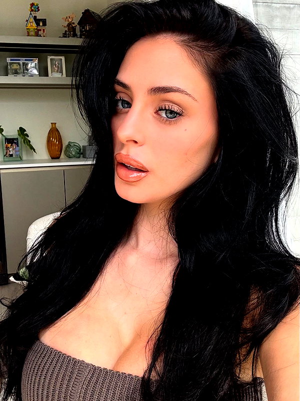 realcamillaara instagram image archive image