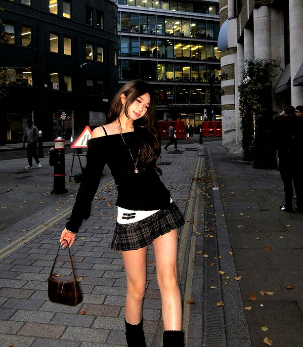 joycee.e instagram image archive image