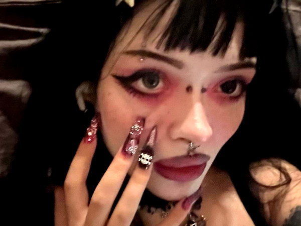 _dead__cherry_ instagram image archive image
