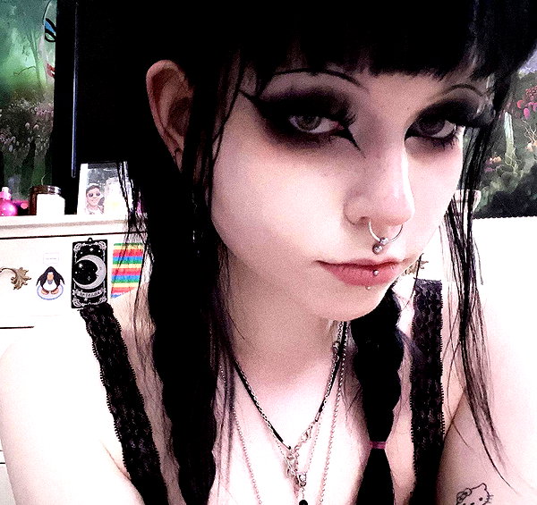 kittenfangsxx instagram image archive image