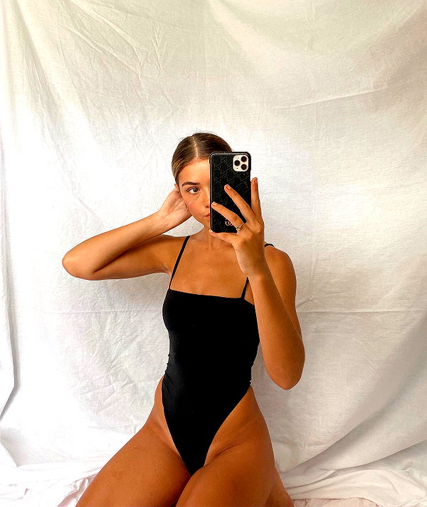 dekota_thompson instagram image archive image