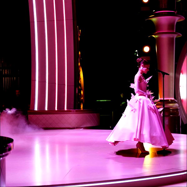 arianagrande instagram image archive image