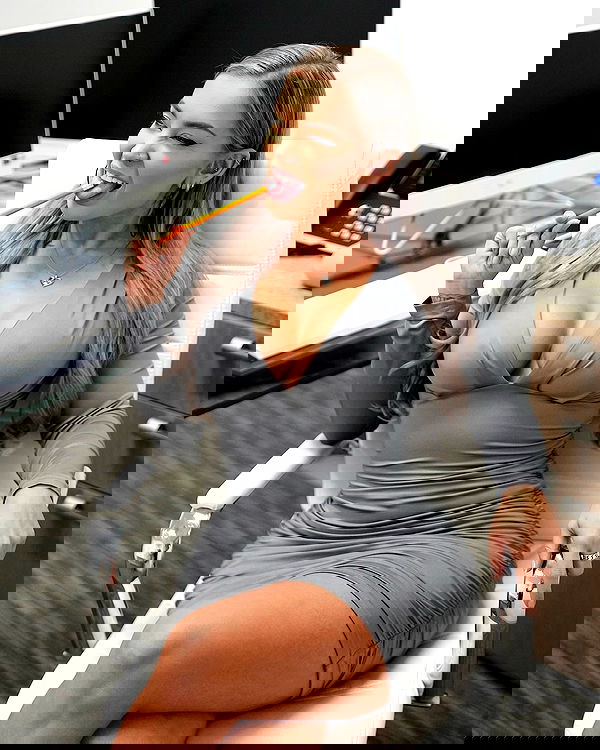 itshayleydavies itshayleydavies archive image