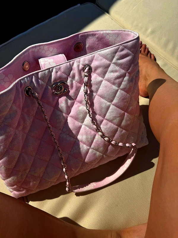 kyliejenner instagram image archive image
