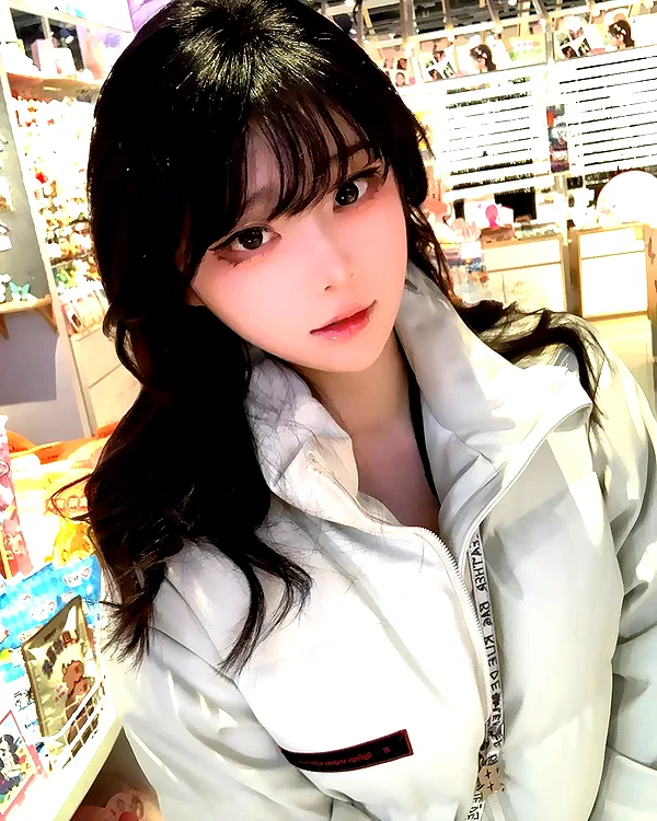 yingyinng_ instagram image archive image