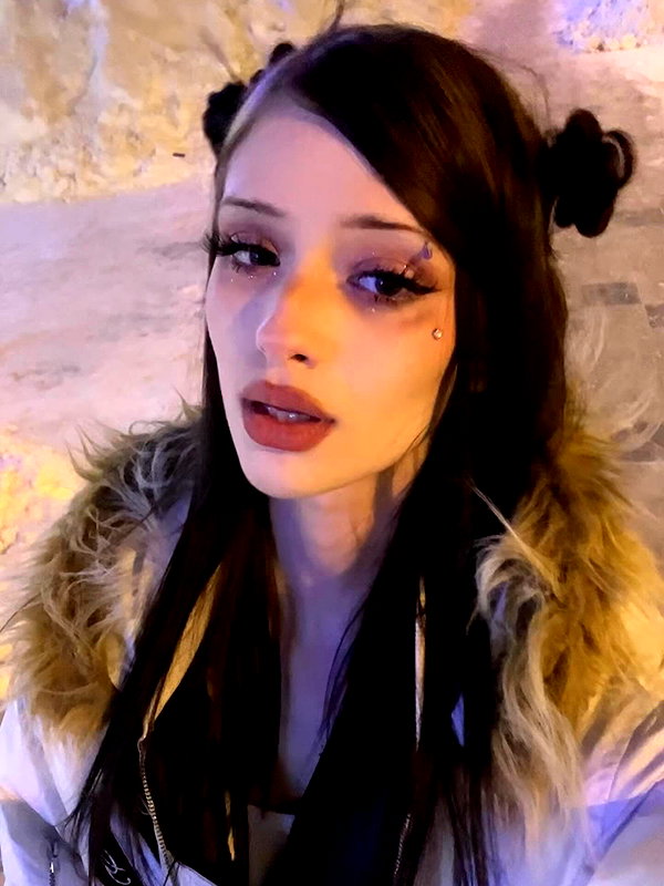 chrisstinalekss instagram image archive image