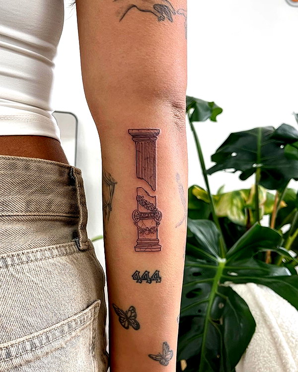 Archived image from @mika_franco_tattoos on Instagram