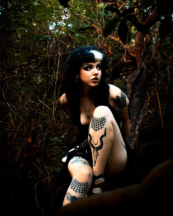 yeahimcaroline instagram image archive image