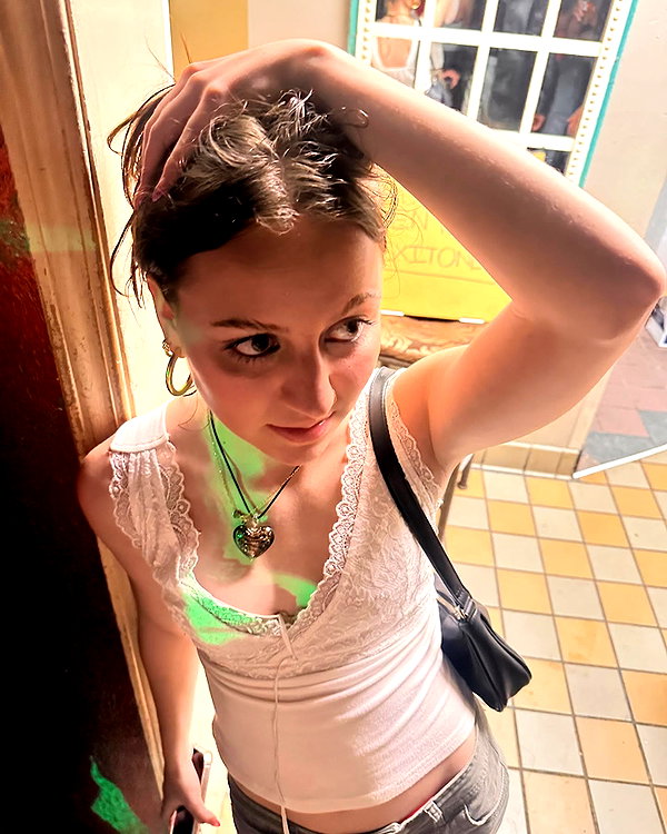 cait.knight instagram image archive image