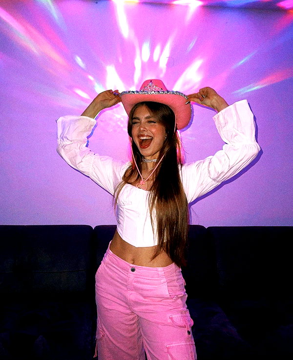 mishel_d_ instagram image archive image
