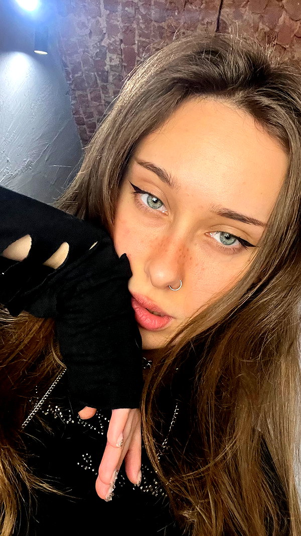 leanxhrt instagram image archive image