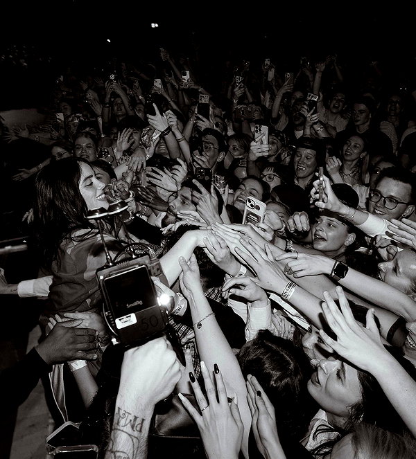 billieeilish instagram image archive image