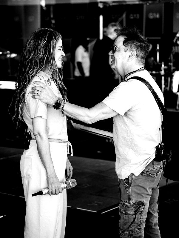 shakira instagram image archive image