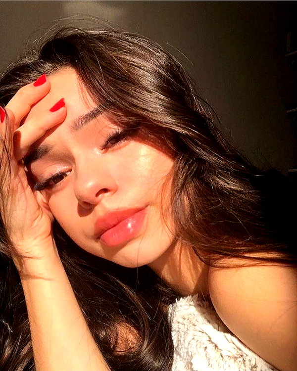 baddiesessence instagram image archive image