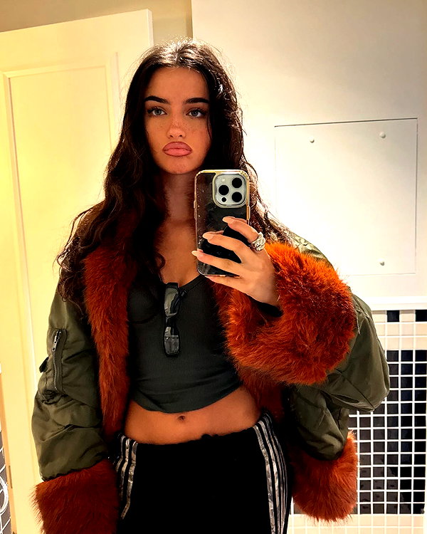 ellachristo instagram image archive image