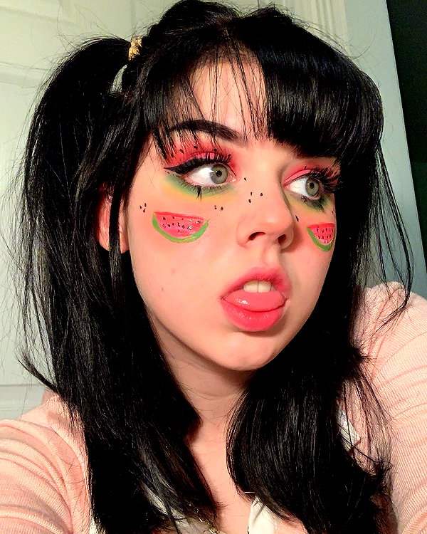 yeahimcaroline instagram image archive image