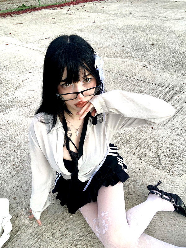 madamist_ instagram image archive image