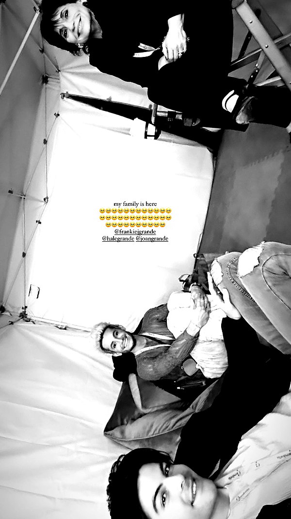 arianagrande instagram image archive image