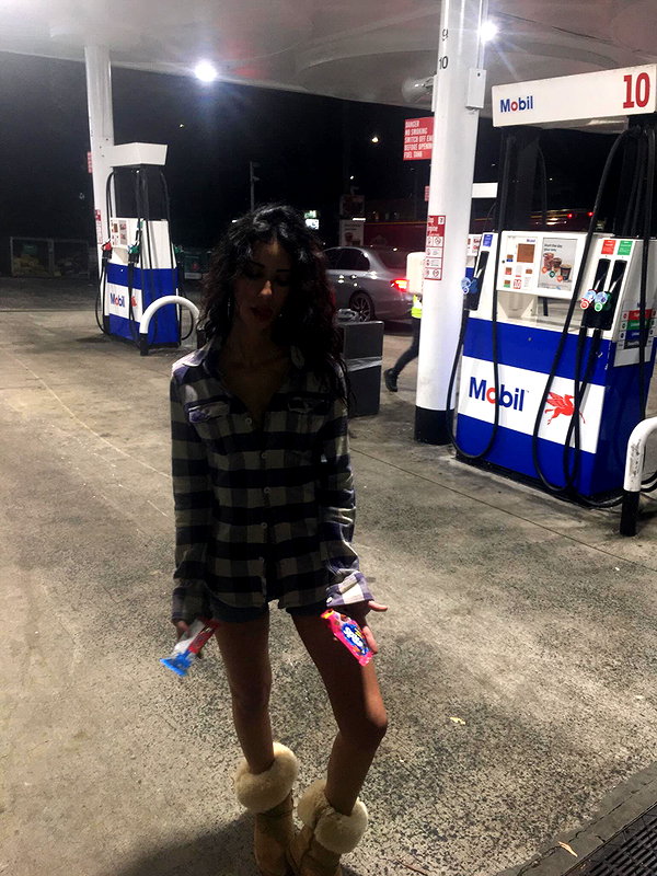 Archived image from @deanapourian on Instagram