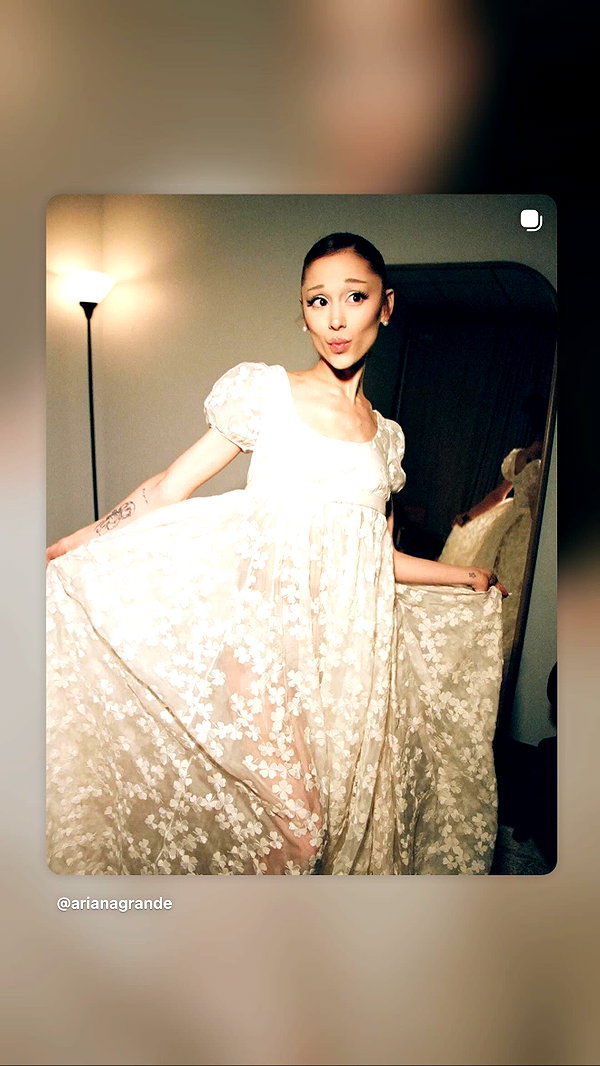 arianagrande instagram image archive image