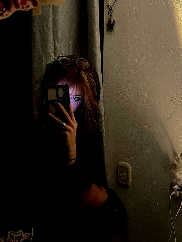 shevaal_x instagram image archive image