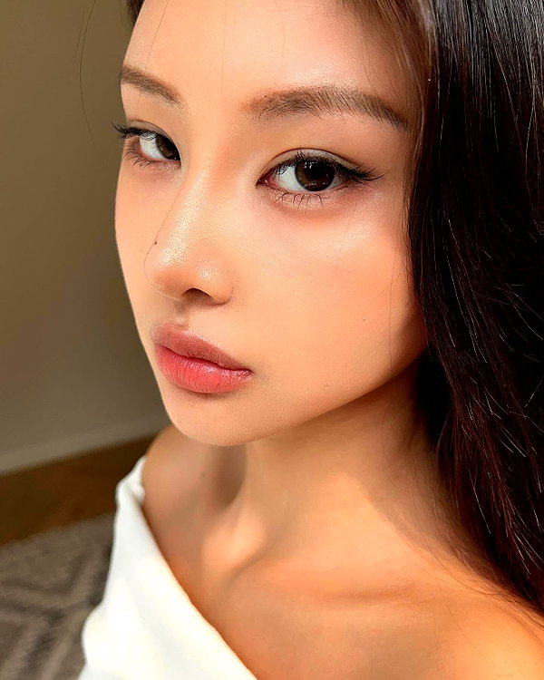 ll.lu1s instagram image archive image