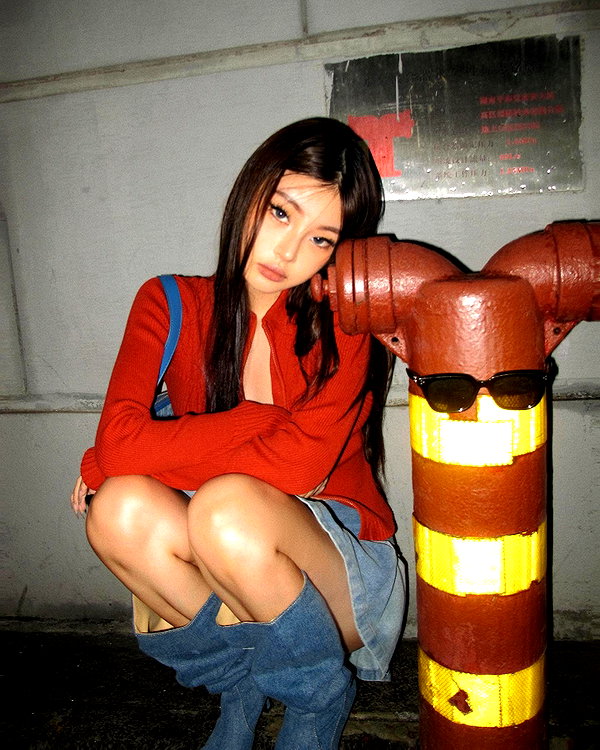 ll.lu1s instagram image archive image