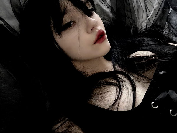 glowmoonshorty instagram image archive image