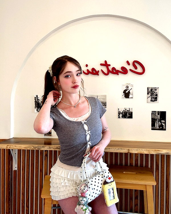 1uvgabi instagram image archive image