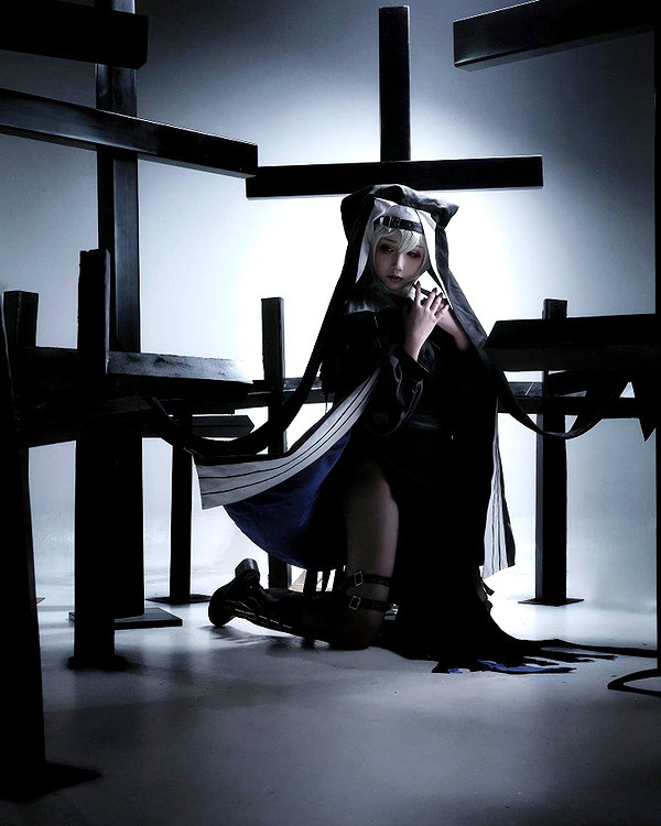 xier_cos instagram image archive image