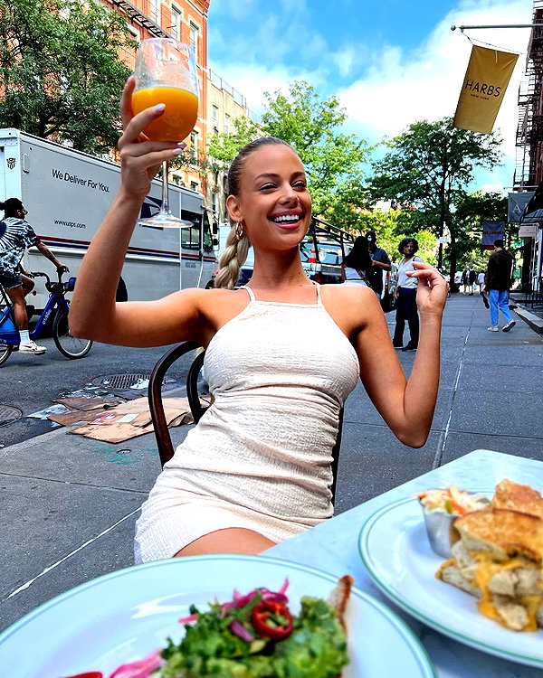 barzomer instagram image archive image