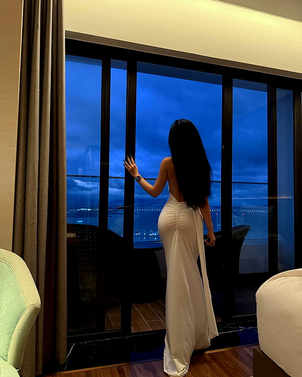 lyhythuedoxinh instagram image archive image