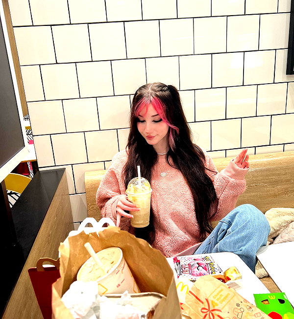 danielle.mercedie instagram image archive image