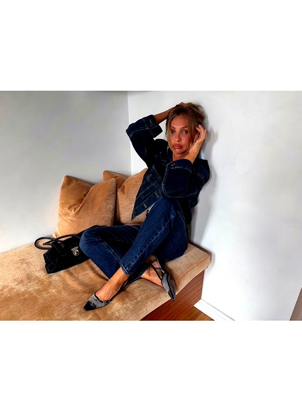 Archived image from @edenharper on Instagram