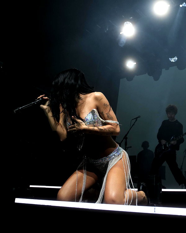nessabarrett instagram image archive image