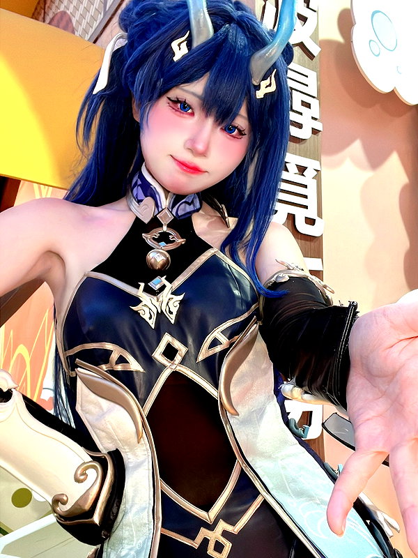 purinn_cos instagram image archive image