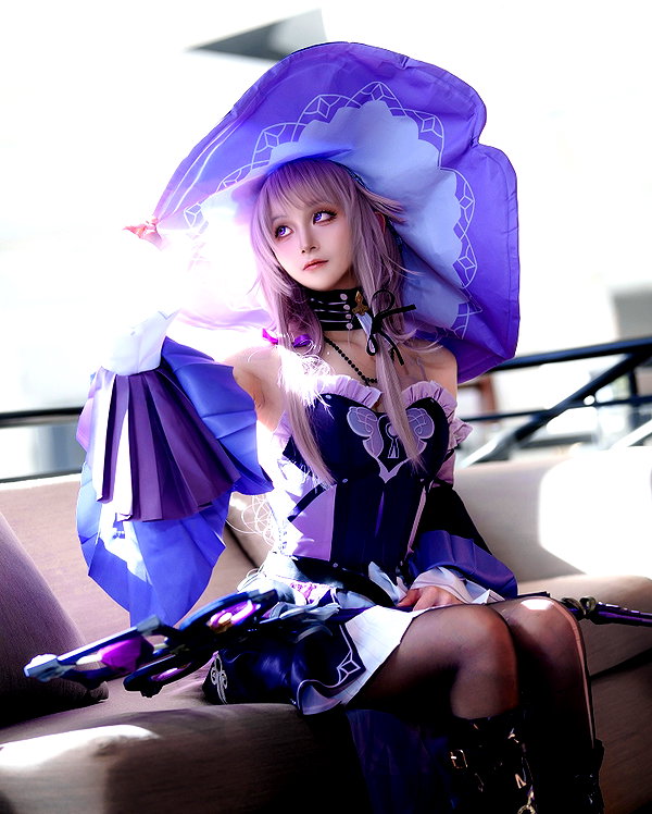 miee_cos instagram image archive image