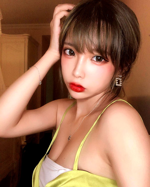erokochiba instagram image archive image