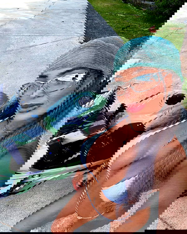 itshayleydavies itshayleydavies archive image