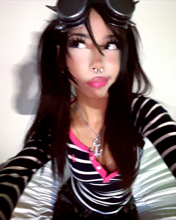 twodollie instagram image archive image