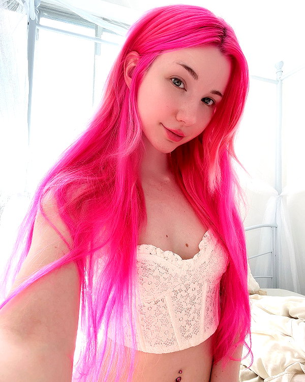 danielle.mercedie instagram image archive image