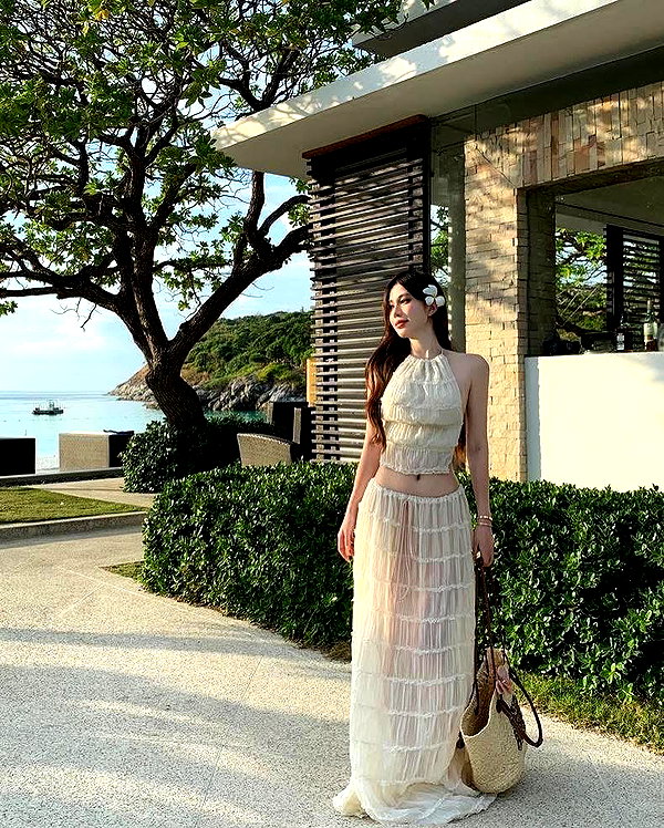 lyhythuedoxinh instagram image archive image