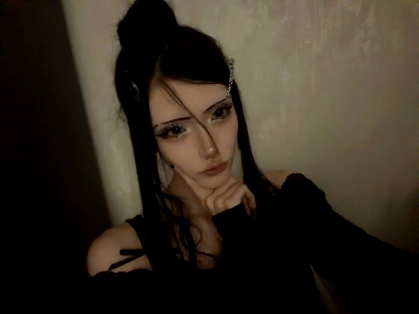 hellichk4 instagram image archive image