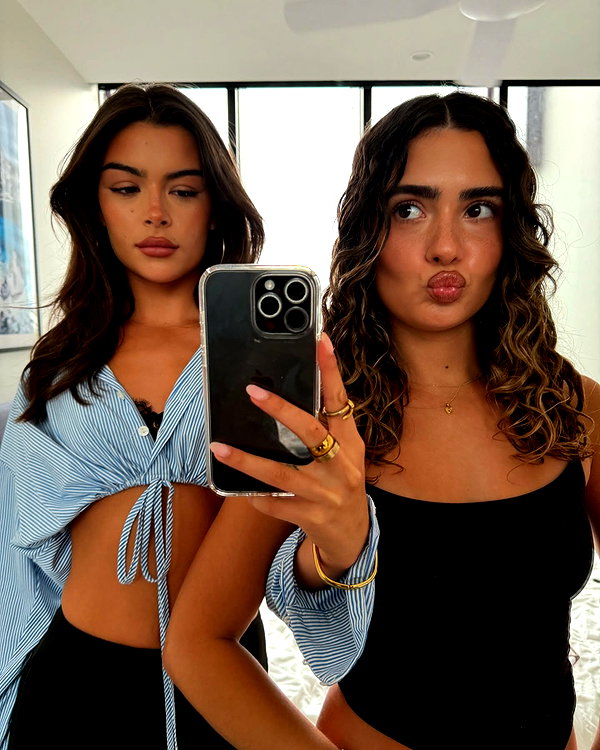 oliviaphillipps instagram image archive image