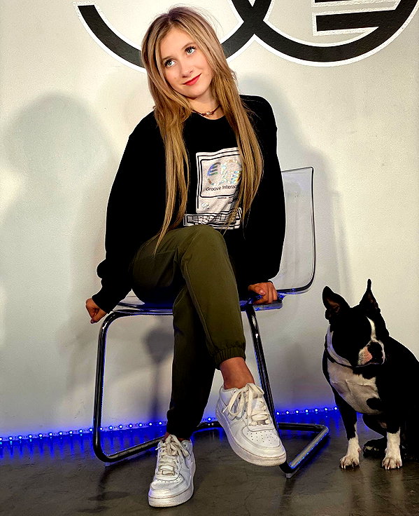 ellianawalmsley instagram image archive image