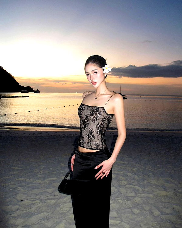 fair_mua instagram image archive image