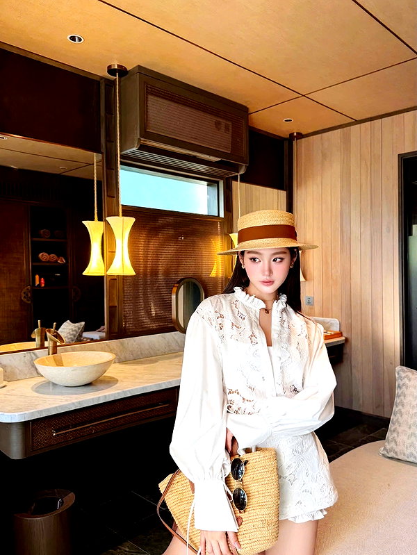 lyhythuedoxinh instagram image archive image